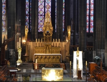Cathédrale de Clermont ; maitre-autel viollet le duc