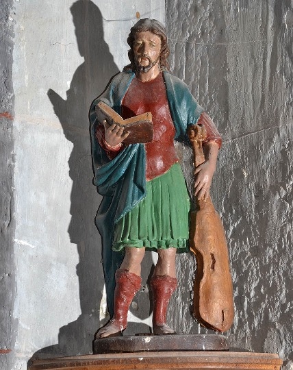 Manzat, statue saint Genès