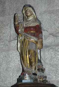 Ambert, église, statue de sainte Marthe