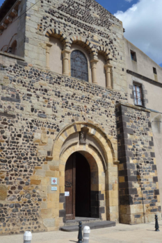 Beaumont, église, façade ouest