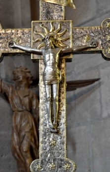 Bansat, église, croix de procession, détail Christ
