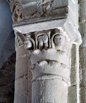 Biollet, église, chapiteau3