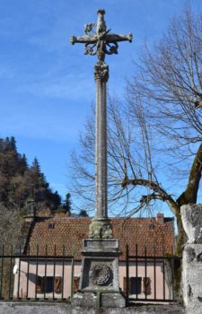 Montfermy, cimetière, croix