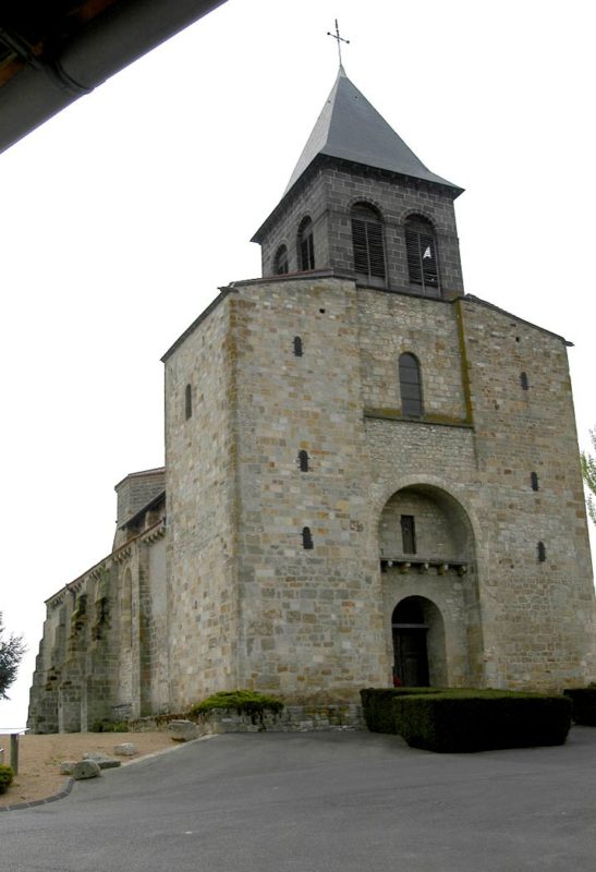 Pont-du-Château, église Sainte-Martine, porche et tours
