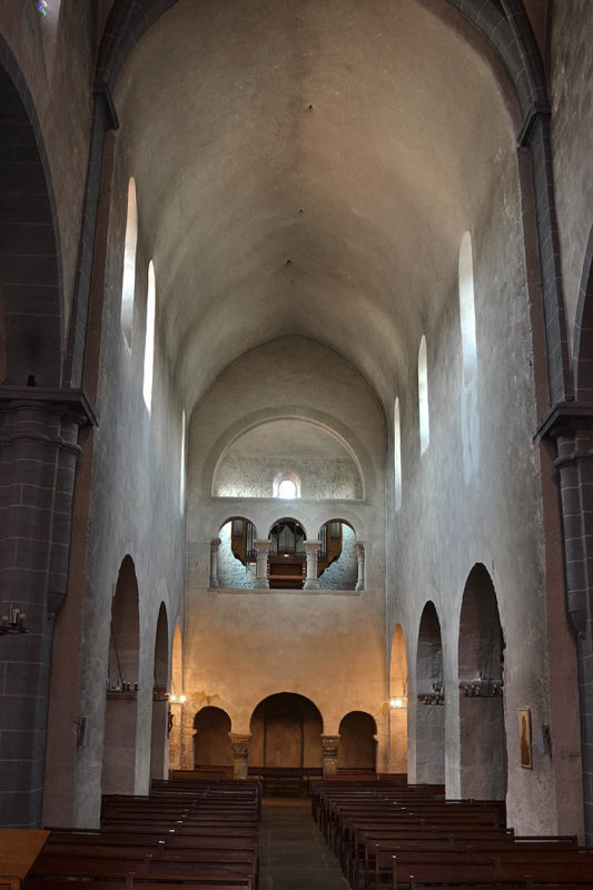 Chamalières, intérieur église, nef ouest