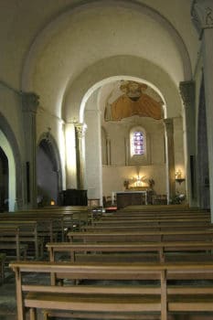 Eglise de Champeix, nef et choeur