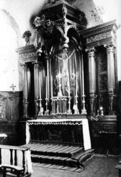 Billom, église Saint-Cerneuf, autel de la chapelle du Précieux Sang, photo Bernard Craplet