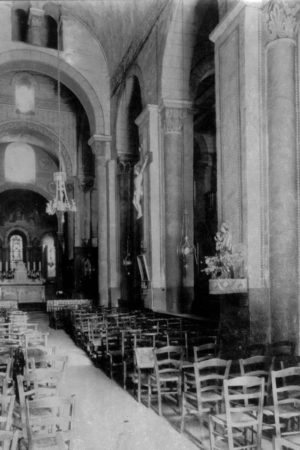 Courpière, église Saint-Martin, nef, photo Bernard Craplet