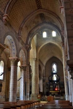 Eglise Saint-Julien de Chauriat, nef,