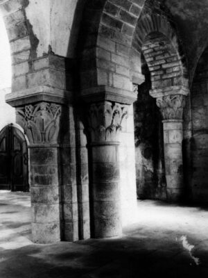 Abbaye Saint-Sébastien de Manglieu, tribune, photo Bernard Craplet