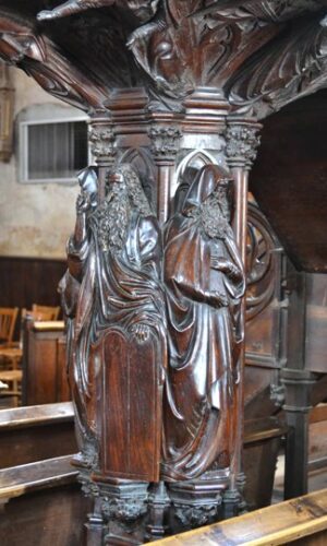 Maringues, église Notre-Dame, chaire de Thibaud, pied