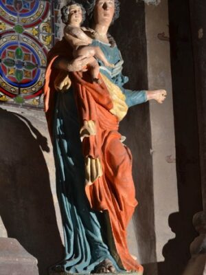 Maringues, église Notre-Dame, statue Vierge à l'enfant XVIIe