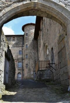 Saint-Dier, église, le prieuré