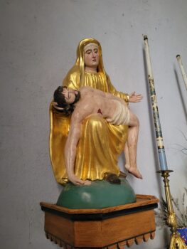 20251004_153130 La Celle, église, Piéta restaurée