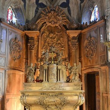 Malintrat, église, boiseries et autel Malintrat, église Saint-Pierre, autel