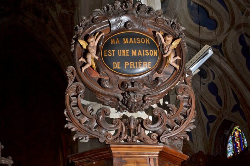 Malintrat, église, cartouche sculpté 1 Malintrat, église, cartouche sculpté 1