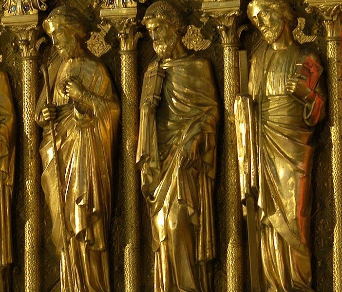 Cathédrale de Clermont, Maître autel de Viollet le Duc, détail apôtres