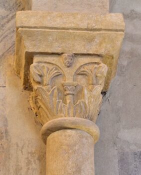 Plauzat, église Saint-Pierre, Chapiteaux