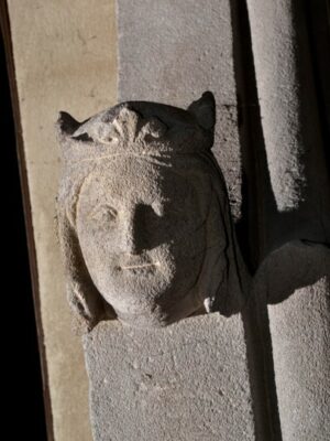 Montel-de-Gelat, église, détail portail.4jpg