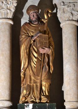 Plauzat, église Saint-Pierre, statue saint Austremoine