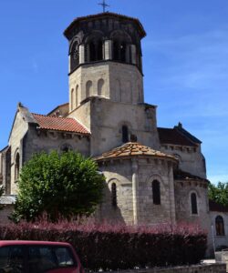 église de Thuret, vue générale